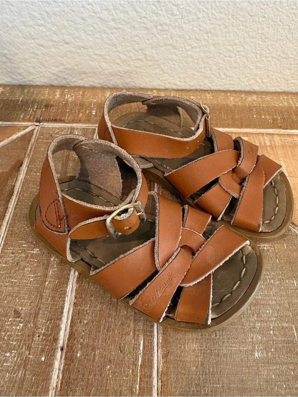 Saltwater Kids Brown Leather Sandals Buckle Size toddler 5 boy girl waterproof
